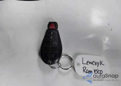 2017 Ram 1500 Big Horn 4X4 6'4 Box from USA, damaged, VIN 1C6RR7TT1HS792680